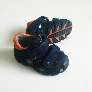 Elefanten toddler suede sandals EU 20/US 5